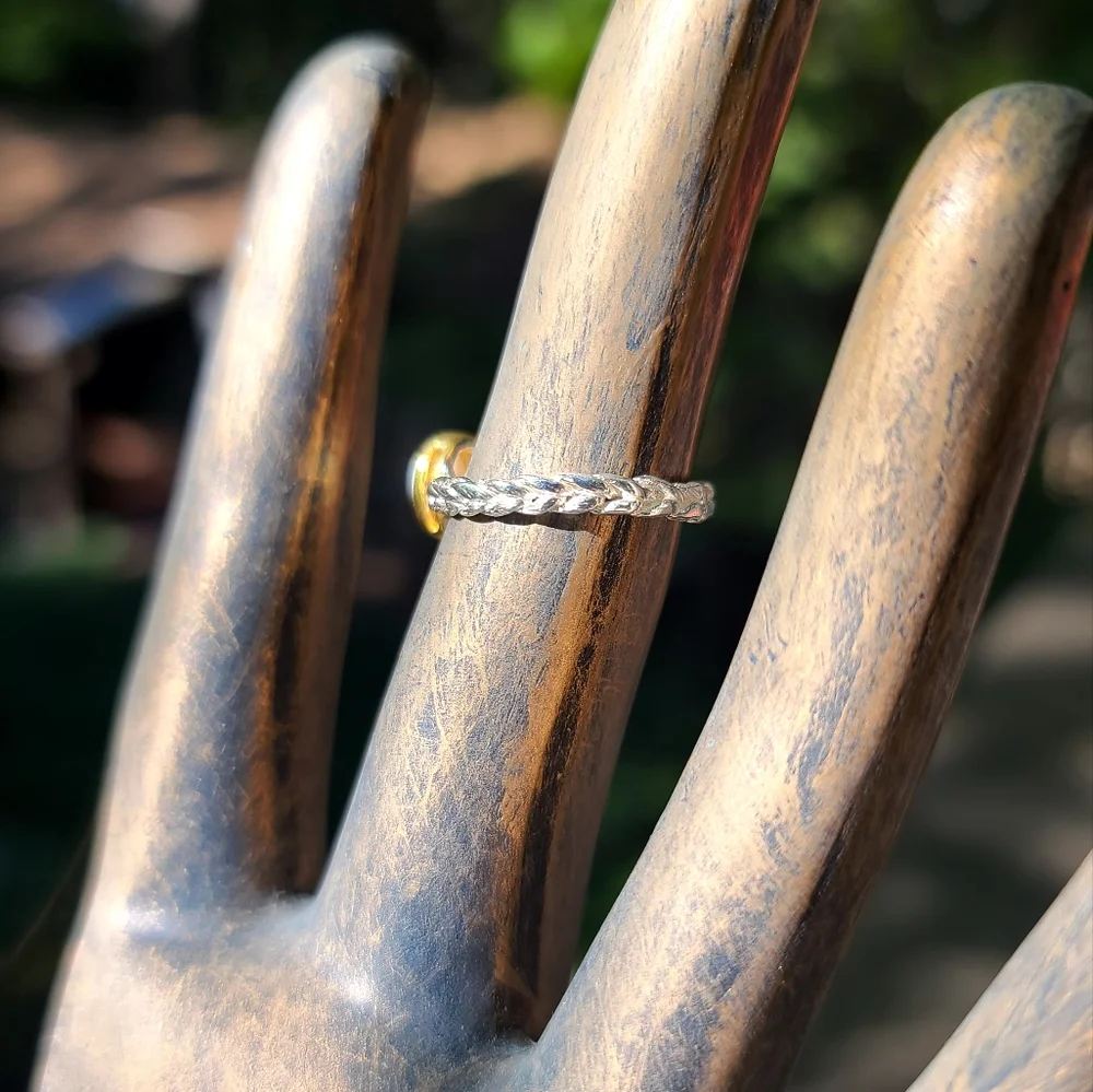 2k Opal gemstone set in 24k gold & sterling braided band sz6.5 NEW - Picture 4 of 6